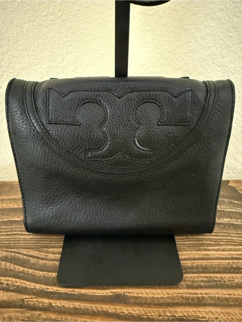 Tory Burch All-T Flap Crossbody – Black Pebbled Leather